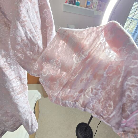 PRANA Mauve Multi Color Lace Pattern Long Sleeve Top Lightweight & Semi Sheer Sm - Picture 8 of 9